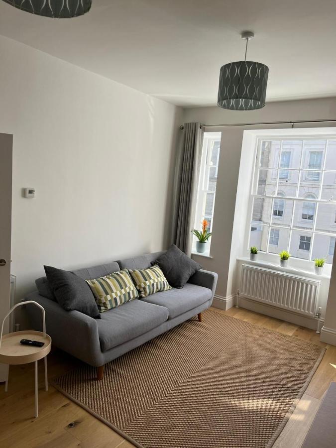 Lovely 1 Bed Flat *Free Parking* Hoe/Barbican Plymouth Bagian luar foto